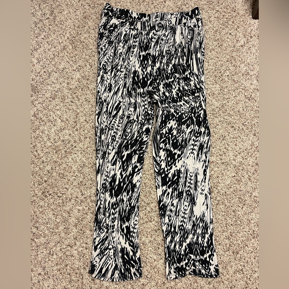 Women’s printed pants